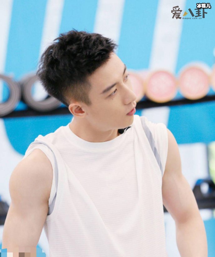 谷嘉诚赵露思是前任关系?二人借演戏名义公费恋爱