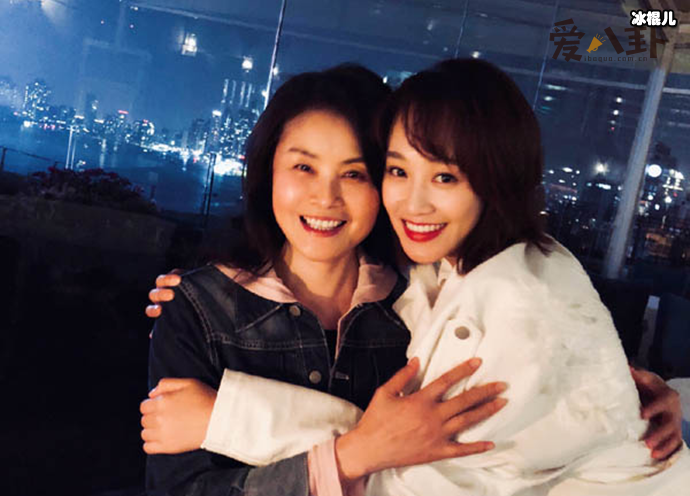 蓝盈莹家庭背景曝光,网传是富二代是真是假?