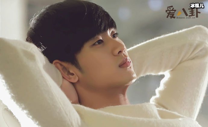 金秀贤退伍因恋情上热搜,女方资料起底会是谁呢?