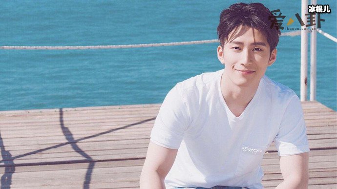 窦骁周冬雨同时出道,为何资源都在周冬雨这?