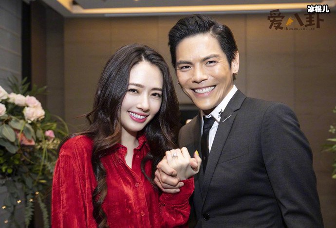 郭碧婷发文疑似婚变,没想到向太却是这样回应!