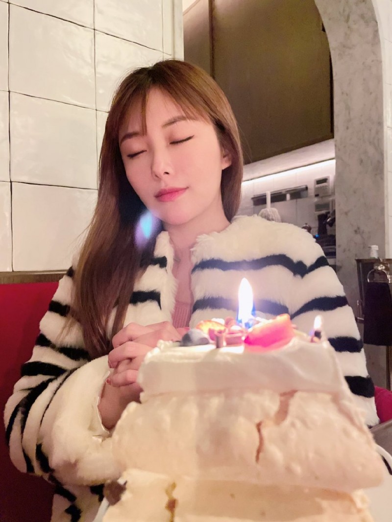 片约只有两支! 絵丽奈(绘丽奈)接下来的打算是⋯ 片约只有两支! 絵丽奈(绘丽奈)接下来的打算是⋯