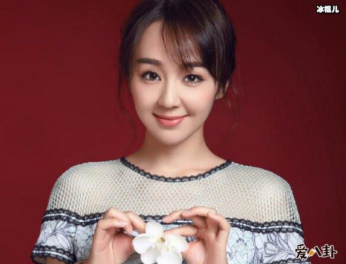 习雪出道经历起底，出演《锦衣之下》爆火！