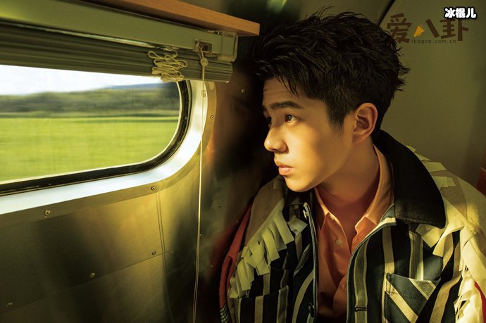 刘昊然演艺圈之路为何那么平坦？背后金主资料起底！