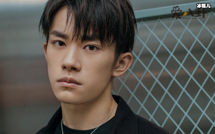 易烊千玺刘浩存合作电影有吻戏?女方资源那么好背后有金主?