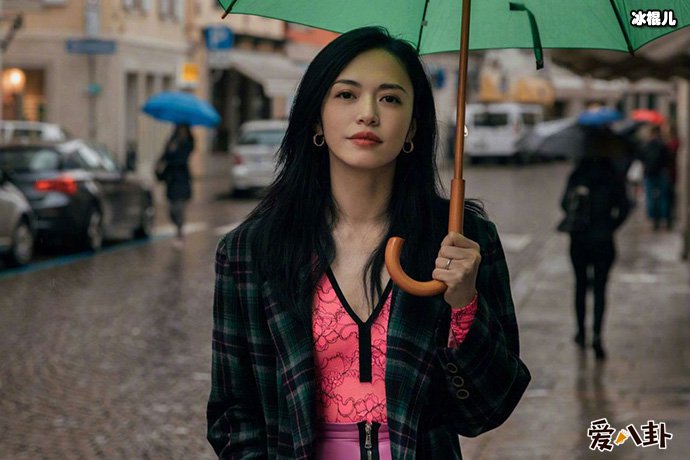 姚晨无缘无故上热搜,遭黑粉diss买热搜!