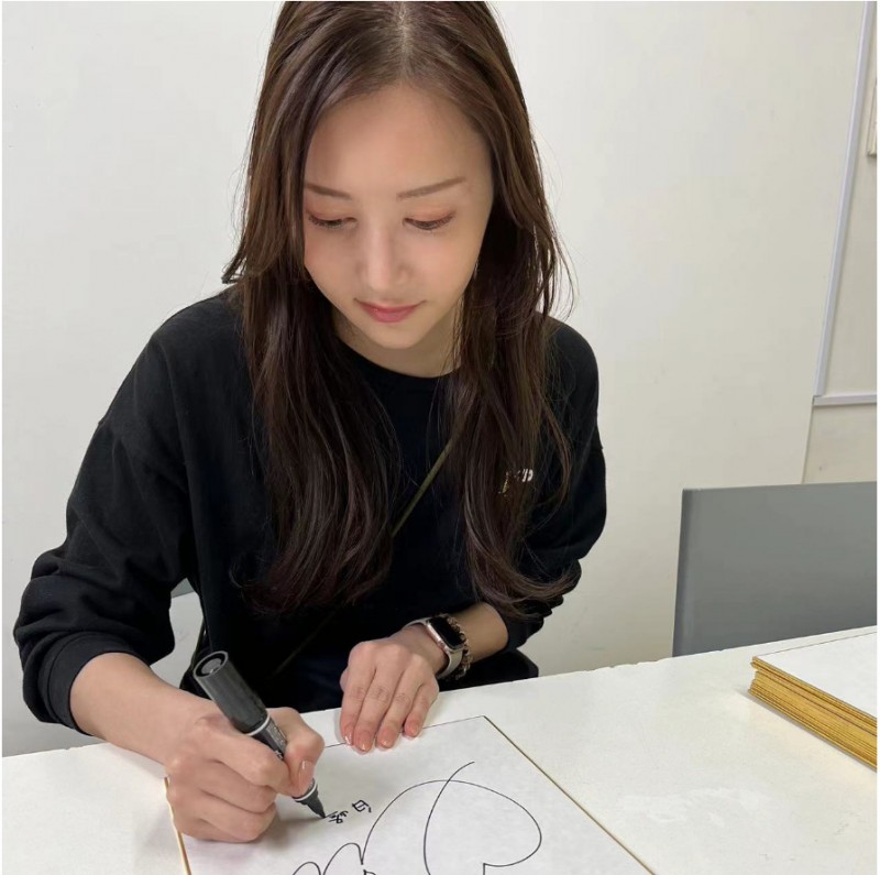 [ATID-557]好久不见結果便宜到童帝！ 白峰ミウ(白峰美羽)重返淫光幕啦！