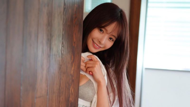 AV大胃王桃乃木香奈「S曲线辣照」香爆网友求饶:到底食物到哪去了?