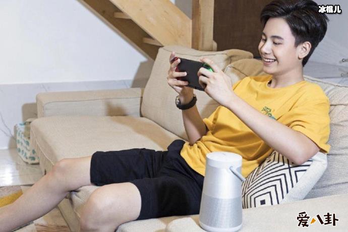 胡先煦和同学恋爱一年就分手,女方刁卓疑似恋情见光死