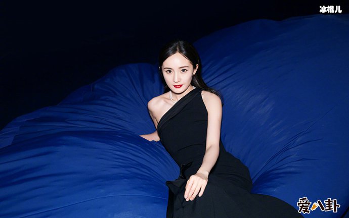 杨幂刘恺威之女生病，被曝有心脏病吓晕杨幂？