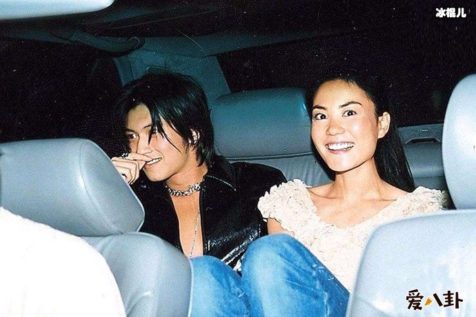 谢霆锋选择隐退娱乐圈？菜市场买菜只为和王菲过二人世界！