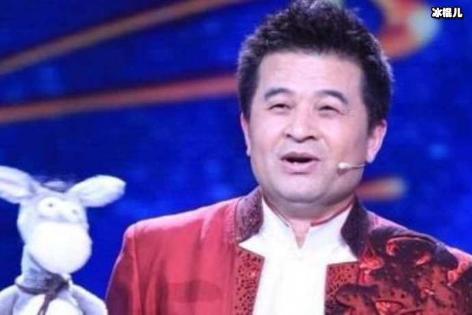 毕福剑近况起底,被封杀只能接小商演奈何却被肚子抢镜!