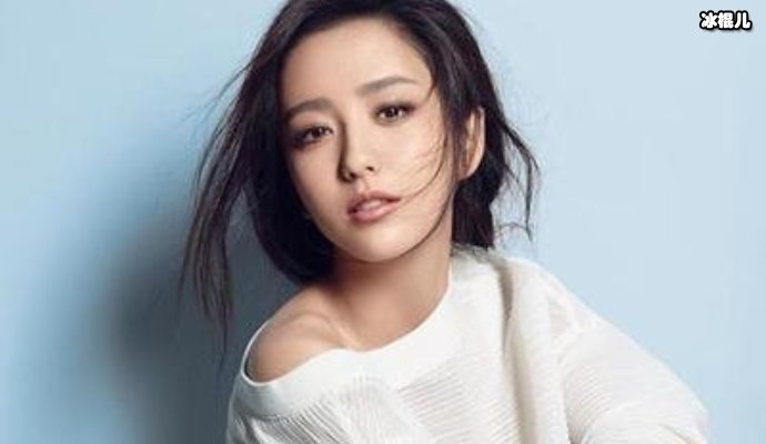 佟丽娅出场惊艳!依靠群演提裙亮相