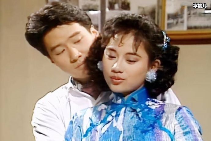 有着“天涯歌女”称号陈松伶近照起底,老态尽显和老公犹如母子!