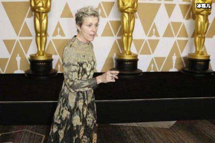 余男出道经历起底,十年拿获八个影后奖杯本人却如此的低调