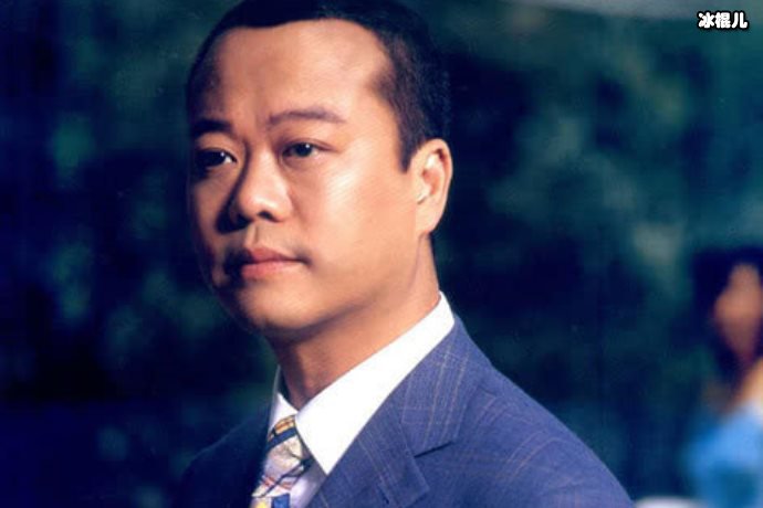 港星欧阳震华罕见晒运动照，如今快六旬之人活力依旧充沛！