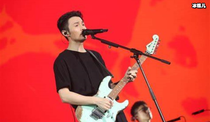 杨丞琳零点打卡为老公李荣浩庆生,七年未间断却被网友怀疑假的?