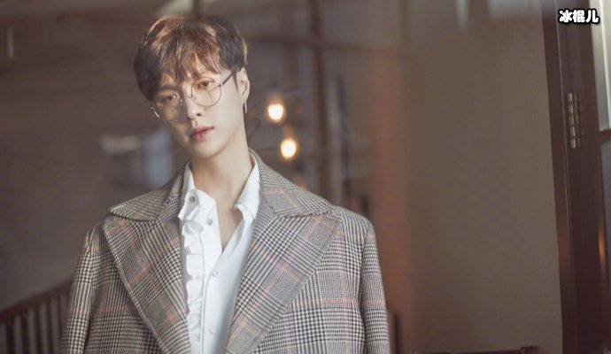 张艺兴现身《少年之名2020》,粉丝:工作狂魔啊这是!