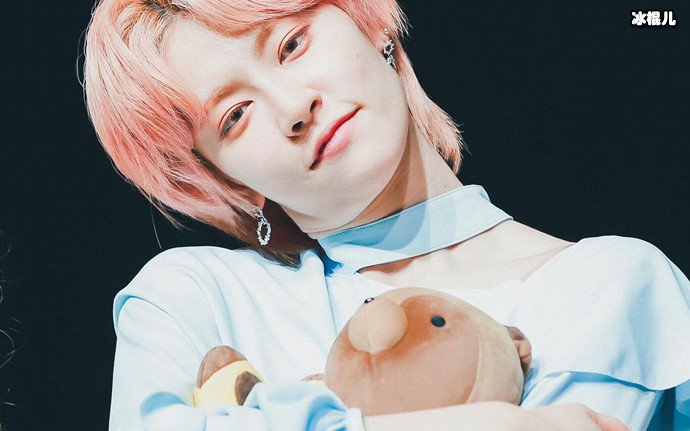 前韩女团成员谈练习生时期的生活,她感觉像是在坐牢