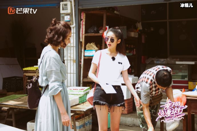 《妻子的浪漫旅行》嘉宾素颜亮相,吉娜皮肤让人眼前一亮!