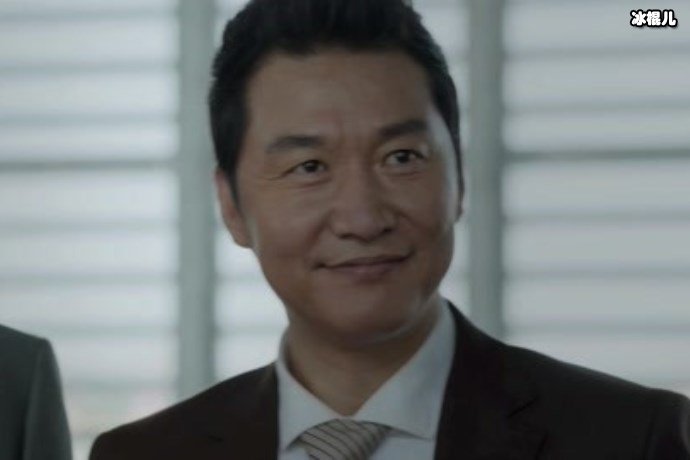 《迷线》梁也婚礼上孟菲泪流满面，剧情反转毒品案取得重要线索！