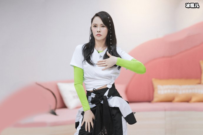 《浪姐》成团内战不断,黄圣依在《火星情报局》爆料吓傻薛之谦!