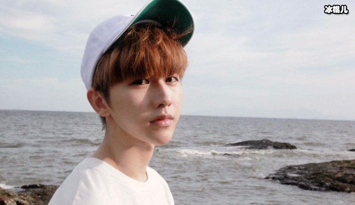 蔡徐坤创作的新歌发布，《Home》传递满满的希望和爱！