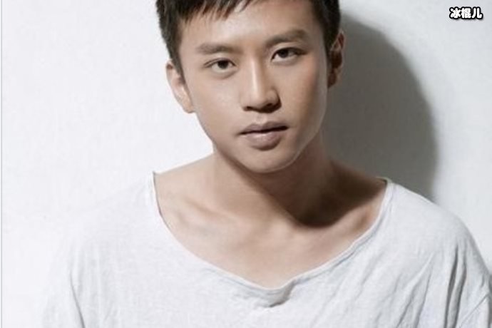 邓超夸易烊千玺演技好,自曝想演对方弟弟惹网友爆笑!