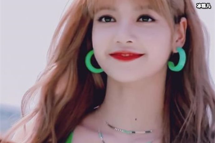 Lisa不满《青你2》学员每天练舞6小时,严格要求加长训练时间!