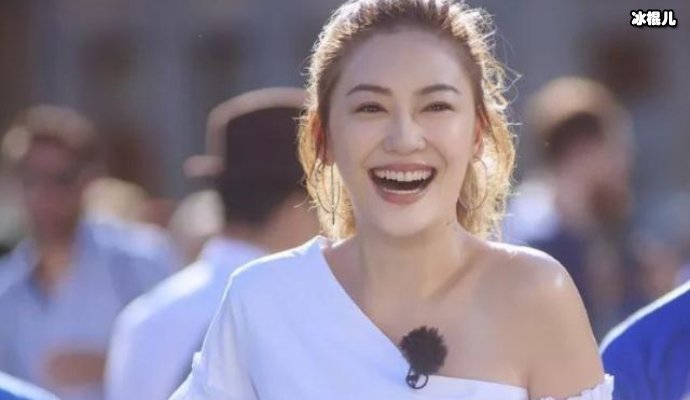 丁文出道后改名应采儿,为什么一定要改名字呢?