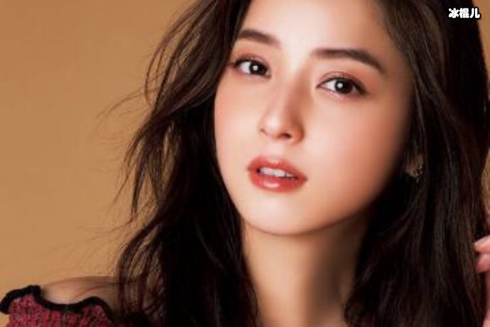 曾唱歌火遍大江南北,遇人不淑让她一度抑郁如今的生活怎样?