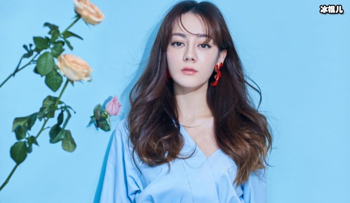 迪丽热巴玩转色系,居然抗住了韩网的镜头!