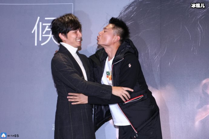 财团驸马彭康育婚内偷腥?开豪车陪正妹购物吃饭请守住婚姻底线