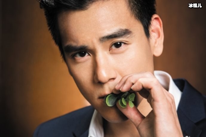 彭于晏的小迷妹追星把自己追成明星,如今名气和彭于晏齐平