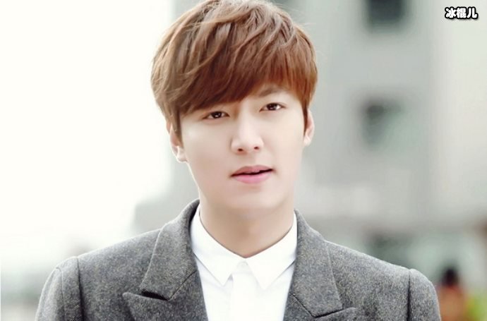 知名男星李敏镐携新剧霸气回归,搭档单眼皮女神金高银