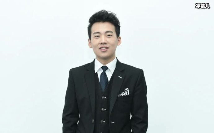 家世显赫却十分低调的明星,郭麒麟很少提父亲他全家身价都过亿