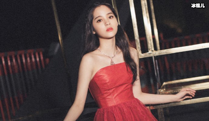 欧阳娜娜还未毕业就入职阿里,未成年就拥有第二职业