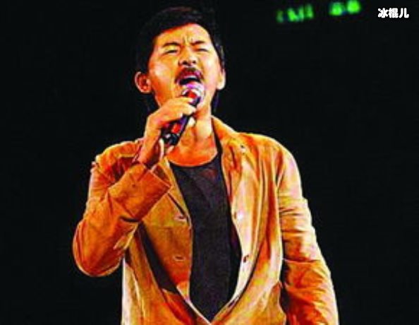 林子祥、叶倩文同框现身看儿子作品,一人嫌弃一人超开心!