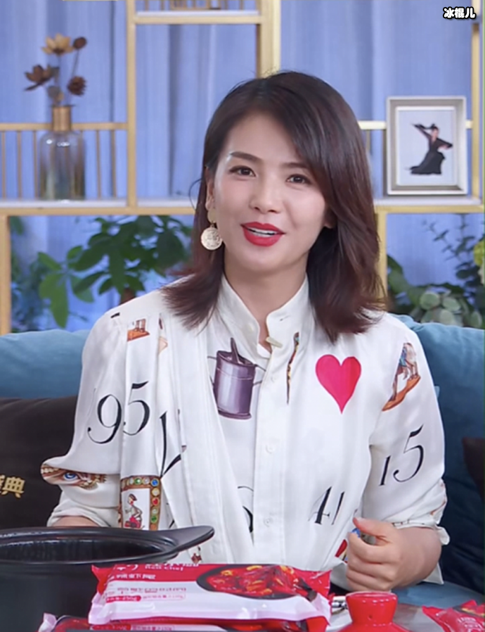 刘涛直播耍大牌?有人夸敬业很负责,有人批脾气差还怼人