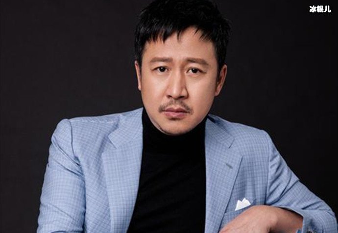 实力派演员无人识,还因挡某艺人镜头被推开,好太心酸