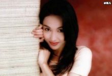 黎姿白衣黑裤清新，年近半百容貌仍在线网友：冻龄女神！-捕鱼中文站