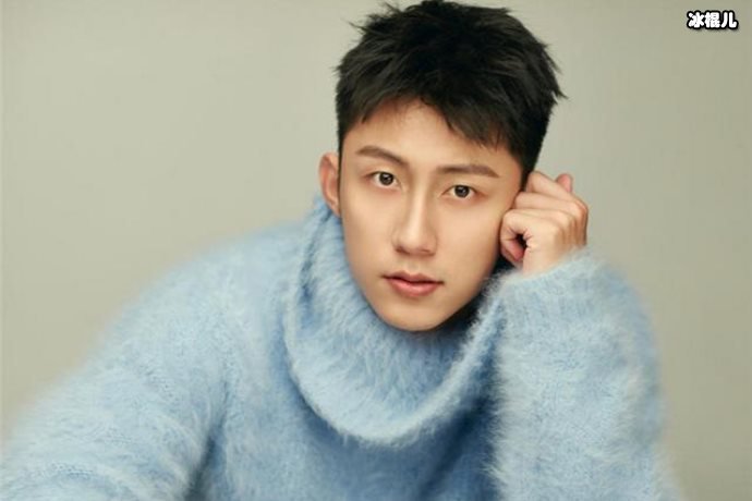 黄景瑜什么来头?新剧冯绍峰王千源甘愿给他做配女主来头也不小