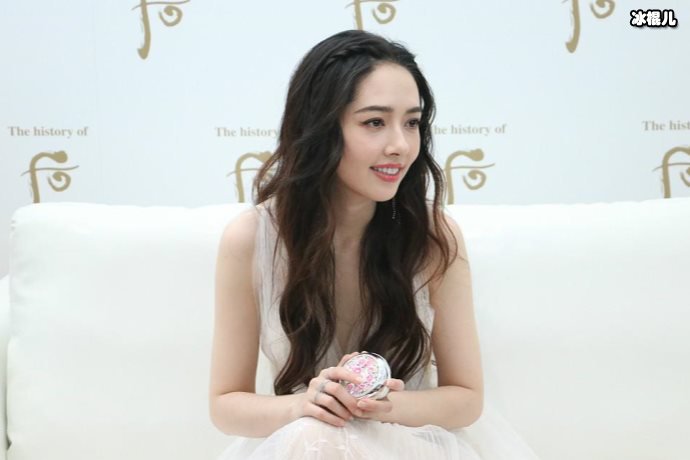 郭碧婷待产期终于等到向佐,郭爸发动态侧面证明女婿已返台