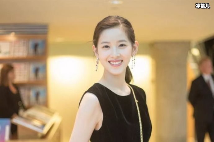 章泽天和刘强东的婚姻出现问题之后,如今她的生活怎么样了?