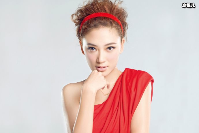 应采儿逛母婴店再被拍,她可能真的怀二胎了