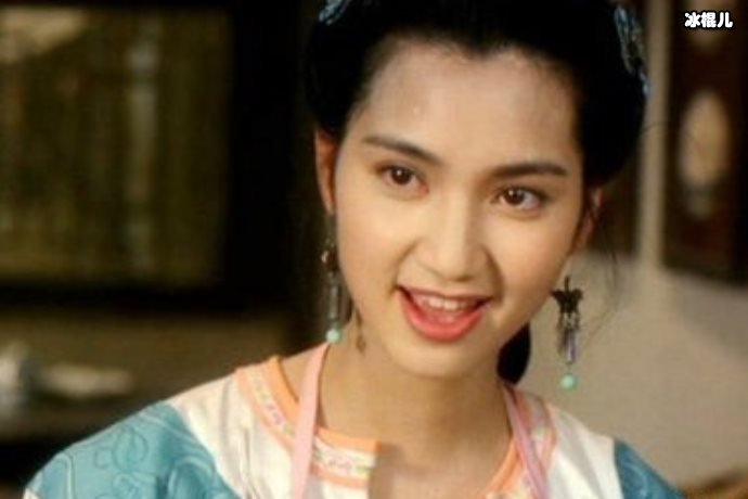 洪欣不愧是不老岁月女神,啥风格都能轻松驾驭