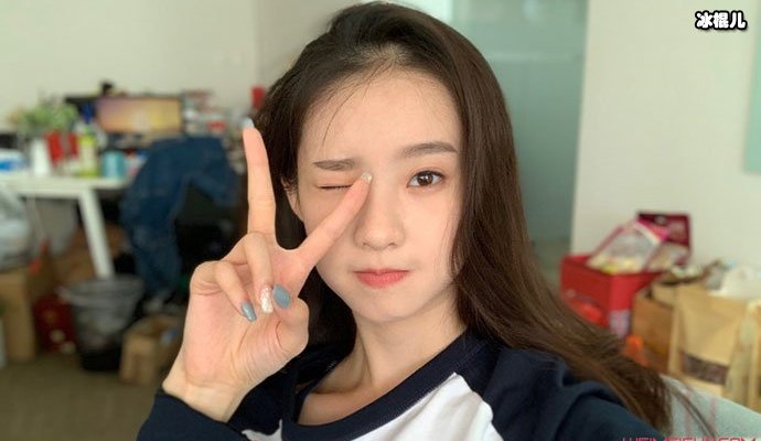 张艺凡跳舞多可爱?舒淇都忍不住pick,还为其比心