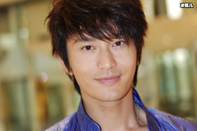 黄晓明曾经拒绝过三部好作品,网友吐槽:演技不错,就是没眼光