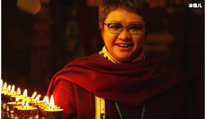 韩红几乎捐空自己全部身家,被网友们称为慈善家