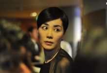 王菲为女儿庆祝14岁生日,李亚鹏坐在角落两个人毫无交流-捕鱼中文站